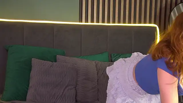 AmyRoy online show from February 2, 2026, 4:17 pm