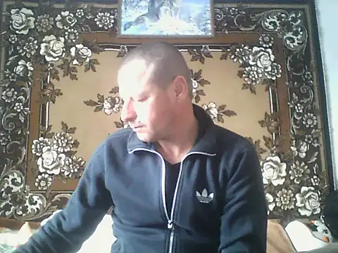 Snapshot of Ivan9iutt chatting on April 16, 2026, 6:03 am Ivan9iutt online show from April 16, 2026, 6:03 am