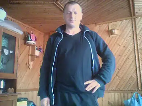 Snapshot of Ivan9iutt chatting on April 15, 2026, 11:38 am Ivan9iutt online show from April 15, 2026, 11:38 am