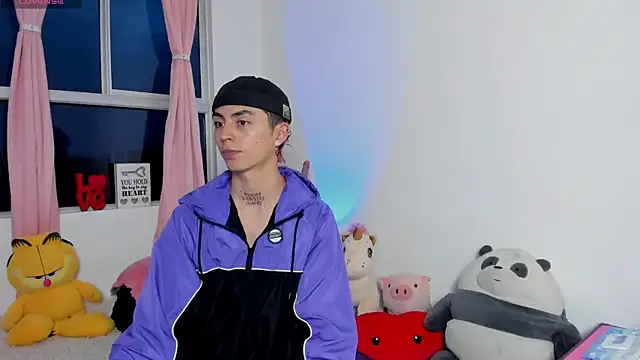 Snapshot of Maiky_Cooper01 chatting on March 3, 2026, 11:12 pm Maiky Cooper01 online show from March 3, 2026, 11:12 pm