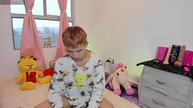 Snapshot of Maiky_Cooper01 chatting on February 13, 2026, 6:52 pm Maiky Cooper01 online show from February 13, 2026, 6:52 pm