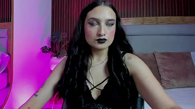 Snapshot of emma_hiltonn_ chatting on April 28, 2026, 2:49 am emma hiltonn online show from April 28, 2026, 2:49 am