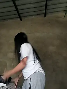 DahianAndrew online show from January 16, 2026, 8:46 pm