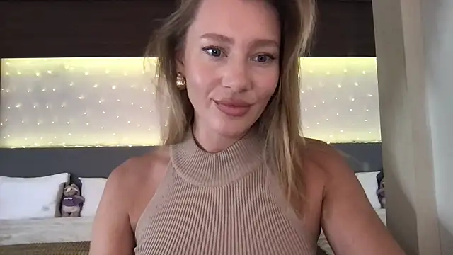 Stella muse online show from April 2, 2026, 3:57 am