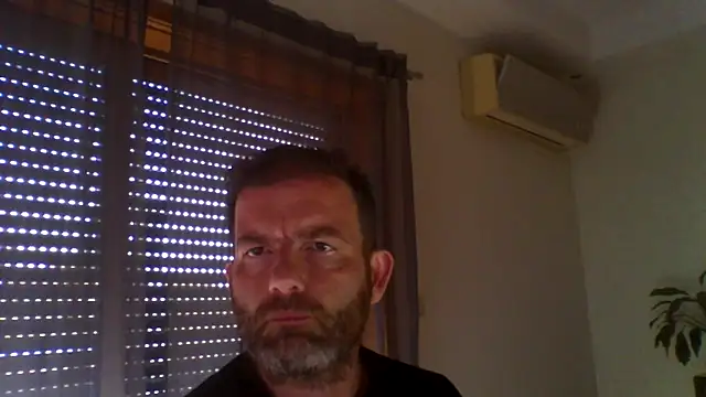 Snapshot of _grj1 chatting on May 18, 2026, 6:01 pm grj1 online show from May 18, 2026, 6:01 pm