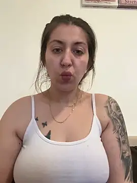 dalia0710 online show from March 29, 2026, 12:40 pm