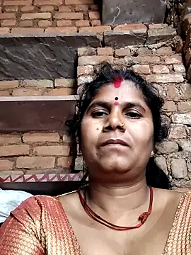 Snapshot of Hot_di97 chatting on February 23, 2026, 8:31 pm Hot di97 online show from February 23, 2026, 8:31 pm