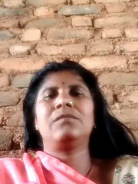 Hot di97 online show from March 12, 2026, 9:02 am