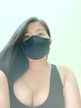 Snapshot of Lyly-68688 chatting on May 5, 2026, 3:48 pm Lyly-68688 online show from May 5, 2026, 3:48 pm