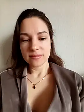 She-Moon online show from March 31, 2026, 6:37 am