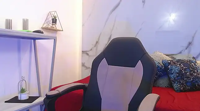 XanderGrey8 online show from April 14, 2026, 7:19 pm