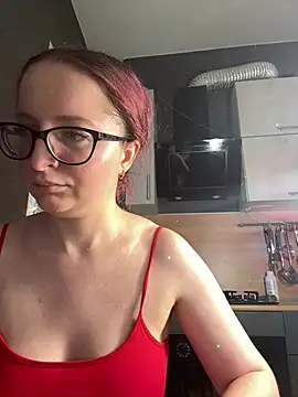 coy girl  online show from January 19, 2026, 10:52 am