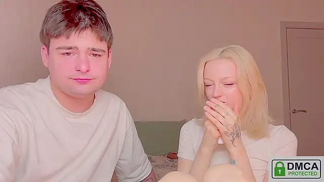 your molly mark  online show from April 4, 2026, 4:19 am