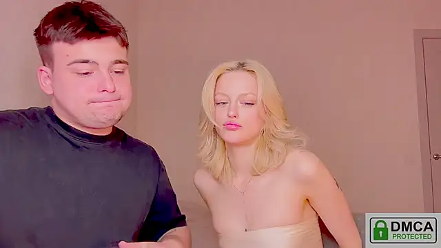 your molly mark  online show from April 22, 2026, 8:48 pm