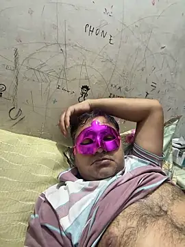 mastcopule online show from March 28, 2026, 8:43 pm