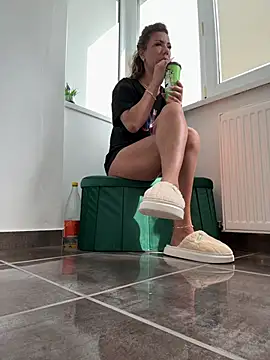 Missolevelvet online show from March 25, 2026, 9:19 am