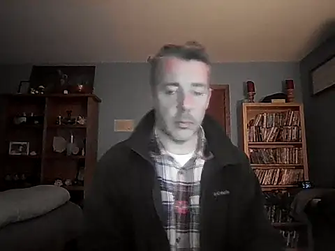 Snapshot of chrisw8140 chatting on February 10, 2026, 11:37 pm chrisw8140 online show from February 10, 2026, 11:37 pm