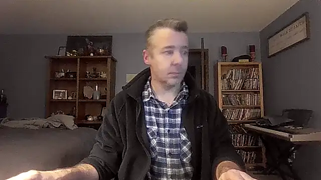 Snapshot of chrisw8140 chatting on February 15, 2026, 11:36 pm chrisw8140 online show from February 15, 2026, 11:36 pm