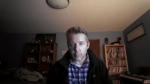 Snapshot of chrisw8140 chatting on February 1, 2026, 2:10 am chrisw8140 online show from February 1, 2026, 2:10 am