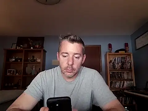 Snapshot of chrisw8140 chatting on February 13, 2026, 10:10 pm chrisw8140 online show from February 13, 2026, 10:10 pm