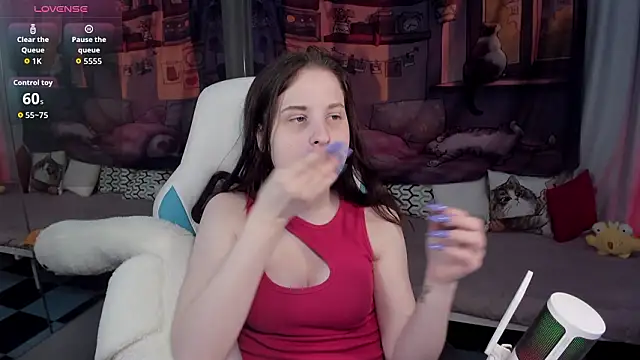 KiraDuvall online show from February 20, 2026, 4:09 pm