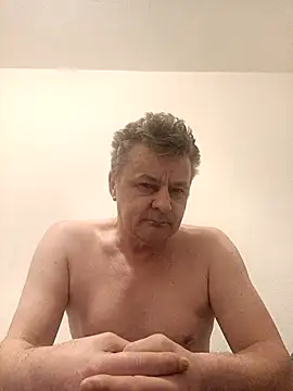 Snapshot of Borgio123 chatting on April 27, 2026, 8:40 pm Borgio123 online show from April 27, 2026, 8:40 pm