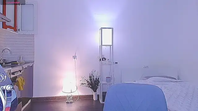 sailormoon666  online show from April 14, 2026, 2:05 am