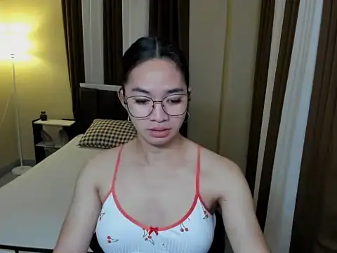 Asian Bigcock Marian online show from February 17, 2026, 5:16 am