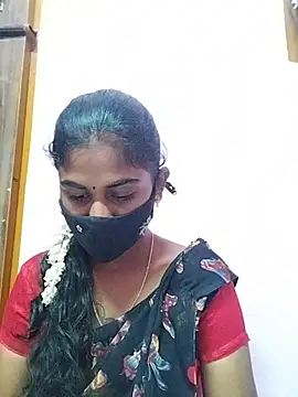 Tamil Hot RoyalQueen online show from April 21, 2026, 2:25 am