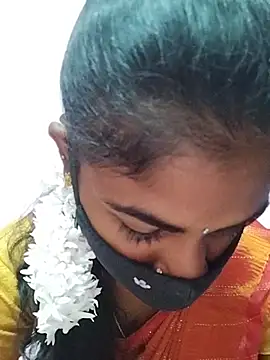 Tamil Hot RoyalQueen online show from April 19, 2026, 2:23 am