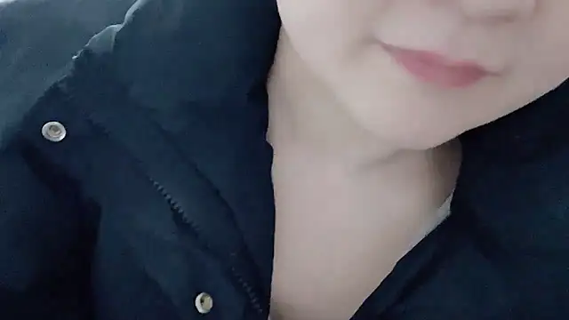 xixi 521 online show from March 9, 2026, 12:41 pm