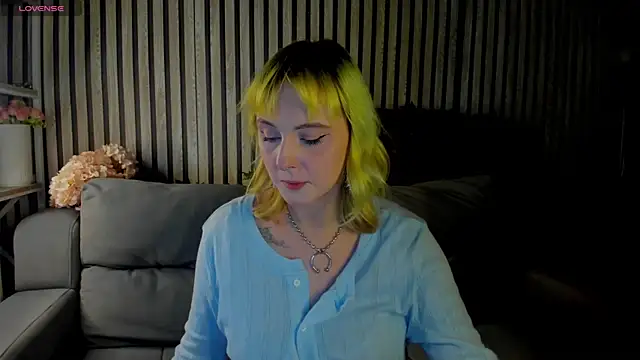 Roziett Belle online show from March 20, 2026, 9:43 am