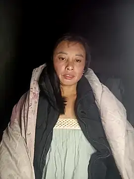 kaia-cam online show from February 3, 2026, 1:38 pm