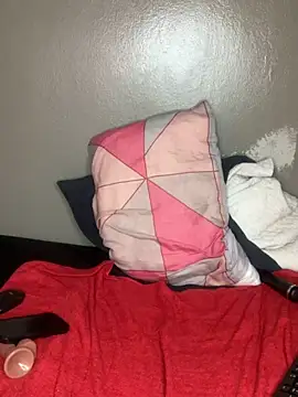 liztaylor online show from February 3, 2026, 2:53 am