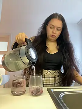 ElisonFox online show from January 13, 2026, 1:48 pm