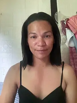 HugeAgatha online show from March 26, 2026, 5:28 am