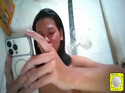 HugeAgatha online show from April 10, 2026, 2:02 pm