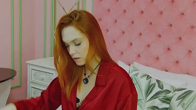 AvaLarson online show from March 8, 2026, 1:25 pm