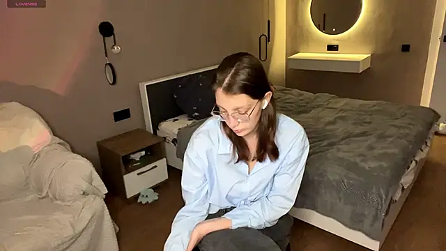 ChrisAmott online show from April 8, 2026, 4:08 pm