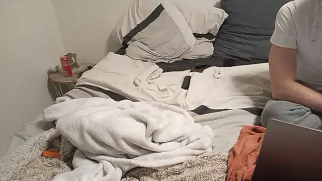 Snapshot of alex_779477 chatting on March 3, 2026, 10:17 pm alex 779477 online show from March 3, 2026, 10:17 pm