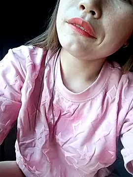 natra0033 online show from April 13, 2026, 8:40 am