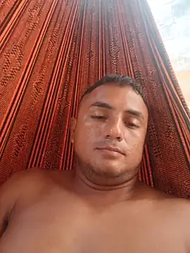 Snapshot of knox_zeque chatting on July 15, 2026, 11:28 am knox zeque online show from July 15, 2026, 11:28 am