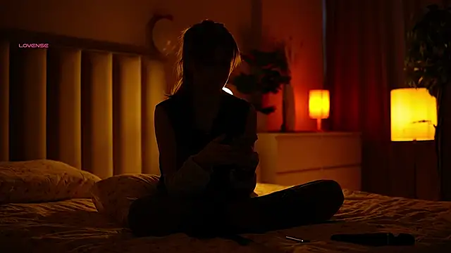 oopsnaked online show from February 11, 2026, 10:26 am