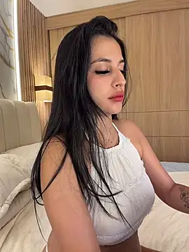 Snapshot of Mia_arabs chatting on July 17, 2026, 12:30 am Mia arabs online show from July 17, 2026, 12:30 am
