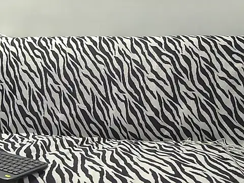 Snapshot of janehotmilf chatting on December 1, 2025, 4:24 am janehotmilf online show from December 1, 2025, 4:24 am