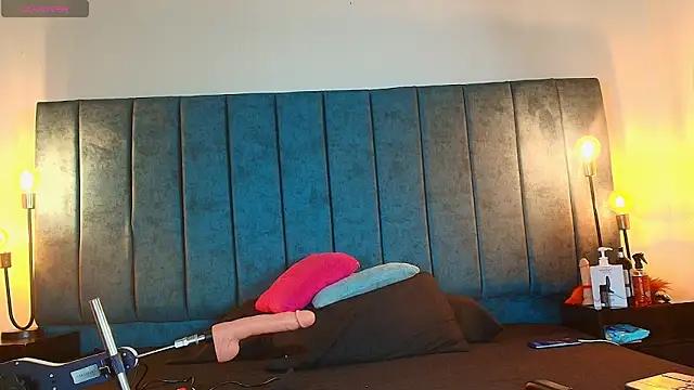 Ethan Briggs  online show from March 26, 2026, 3:38 am