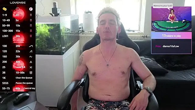 Rayzel White online show from May 31, 2026, 12:55 pm