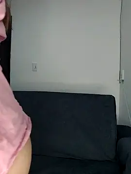 Emma-Roy online show from April 18, 2026, 12:13 am