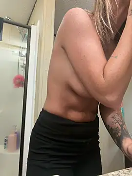 tastemecaroline online show from May 9, 2026, 1:58 pm