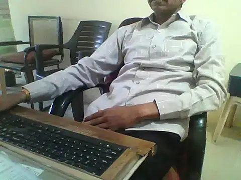 Snapshot of dream_king_1985 chatting on March 22, 2026, 3:10 am dream king 1985 online show from March 22, 2026, 3:10 am